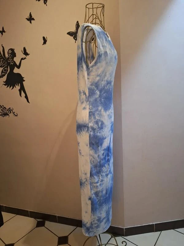 Long blue and white tie-dye dress – photo 3